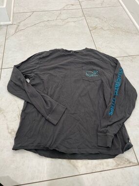 Vineyard Vines Gray Whale Long Sleeve T-Shirt Size Medium